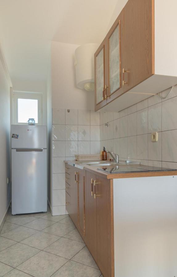 Rasin Apartments Pakoštane Exteriör bild