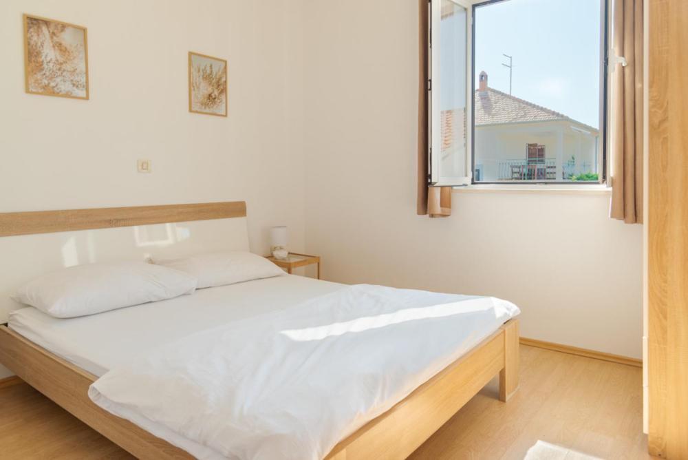 Rasin Apartments Pakoštane Exteriör bild
