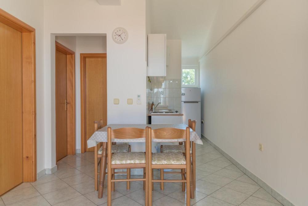 Rasin Apartments Pakoštane Exteriör bild